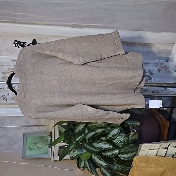 NWTs Commense Sweater Jacket and extra long scarf. - Picture 10 of 12